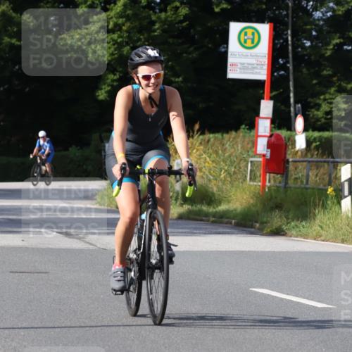 25.08.2024 - Elbe Triathlon Hamburg Fuchs,  Jonas http://msf.ph/oto/6855744 25.08.2024 10:06:17 Radfahren 369, 472, 509, 445, 426 meine-sportfotos.de