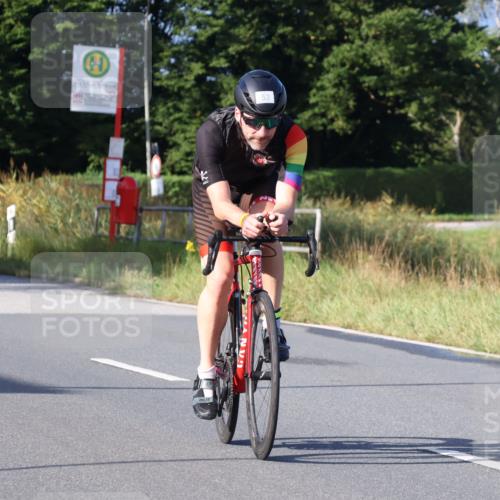 25.08.2024 - Elbe Triathlon Hamburg Fuchs,  Jonas http://msf.ph/oto/6855763 25.08.2024 09:19:06 Radfahren 53, 139, 176 meine-sportfotos.de