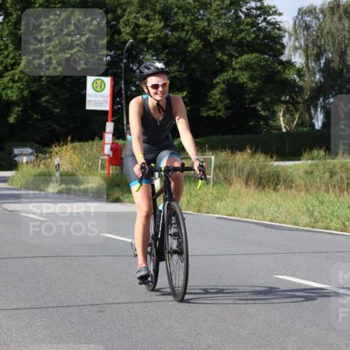 25.08.2024 - Elbe Triathlon Hamburg Fuchs,  Jonas http://msf.ph/oto/6855774 25.08.2024 10:06:18 Radfahren 369, 472, 509, 445, 426 meine-sportfotos.de