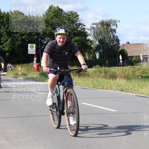 25.08.2024 - Elbe Triathlon Hamburg Fuchs,  Jonas http://msf.ph/oto/6855792 25.08.2024 10:38:51 Radfahren 455, 656, 588, 634, 654, 766, 605, 571 meine-sportfotos.de