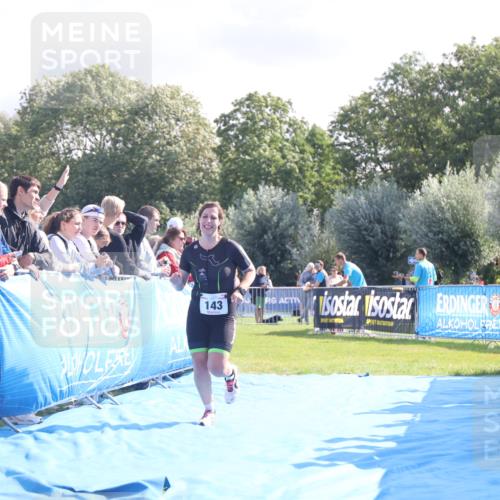 25.08.2024 - Elbe Triathlon Hamburg H.Heesch http://msf.ph/oto/6855807 25.08.2024 10:53:06 Ziel 143 meine-sportfotos.de