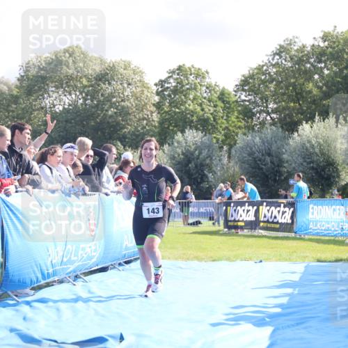 25.08.2024 - Elbe Triathlon Hamburg H.Heesch http://msf.ph/oto/6855816 25.08.2024 10:53:06 Ziel 143 meine-sportfotos.de