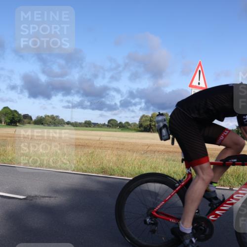 25.08.2024 - Elbe Triathlon Hamburg Fuchs,  Jonas http://msf.ph/oto/6855820 25.08.2024 09:19:07 Radfahren 53, 139, 176 meine-sportfotos.de