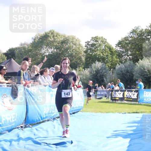 25.08.2024 - Elbe Triathlon Hamburg H.Heesch http://msf.ph/oto/6855868 25.08.2024 10:53:07 Ziel 143 meine-sportfotos.de