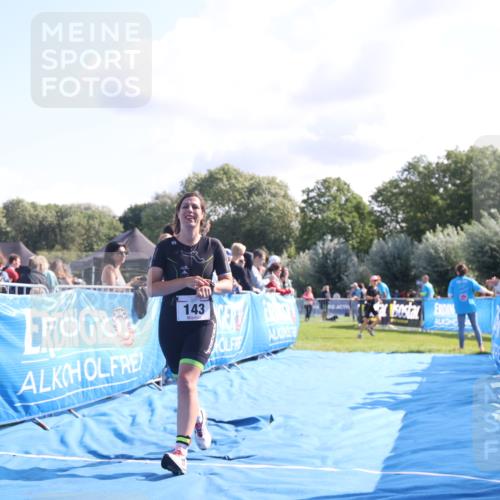 25.08.2024 - Elbe Triathlon Hamburg H.Heesch http://msf.ph/oto/6855965 25.08.2024 10:53:07 Ziel 143 meine-sportfotos.de