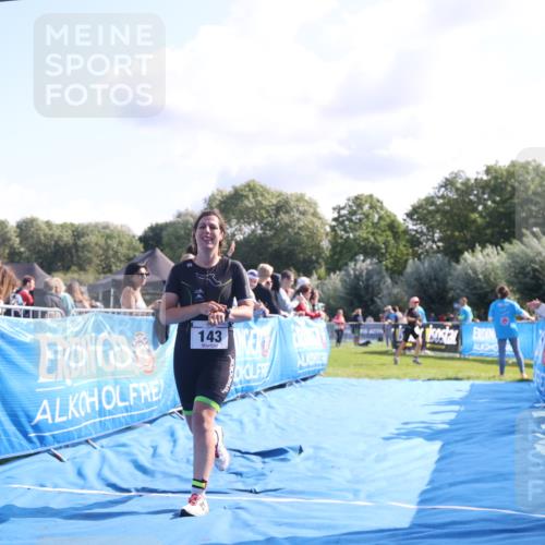 25.08.2024 - Elbe Triathlon Hamburg H.Heesch http://msf.ph/oto/6855975 25.08.2024 10:53:08 Ziel 143 meine-sportfotos.de