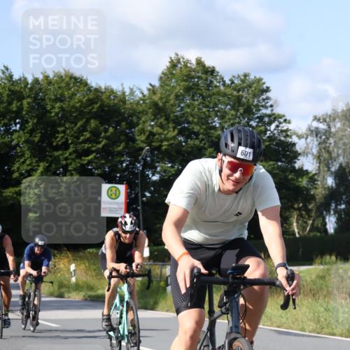 25.08.2024 - Elbe Triathlon Hamburg Fuchs,  Jonas http://msf.ph/oto/6855979 25.08.2024 10:39:00 Radfahren 571, 460, 601, 1435, 798, 795, 450 meine-sportfotos.de