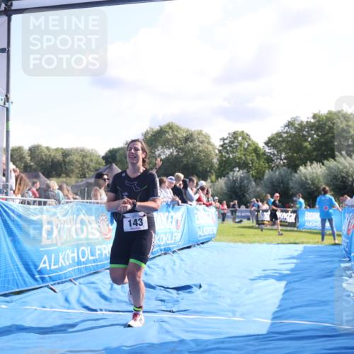 25.08.2024 - Elbe Triathlon Hamburg H.Heesch http://msf.ph/oto/6855989 25.08.2024 10:53:08 Ziel 143 meine-sportfotos.de