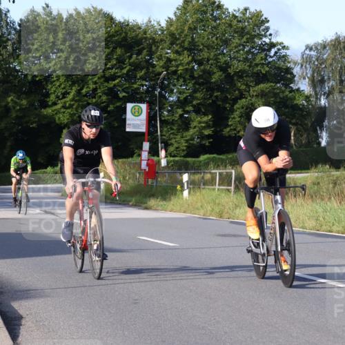 25.08.2024 - Elbe Triathlon Hamburg Fuchs,  Jonas http://msf.ph/oto/6856015 25.08.2024 09:19:20 Radfahren 243, 268, 396, 269, 319, 40 meine-sportfotos.de