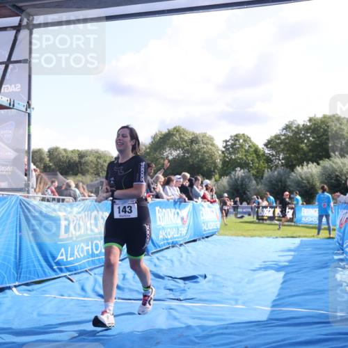 25.08.2024 - Elbe Triathlon Hamburg H.Heesch http://msf.ph/oto/6856019 25.08.2024 10:53:08 Ziel 143 meine-sportfotos.de