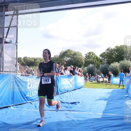 25.08.2024 - Elbe Triathlon Hamburg H.Heesch http://msf.ph/oto/6856042 25.08.2024 10:53:08 Ziel 143 meine-sportfotos.de