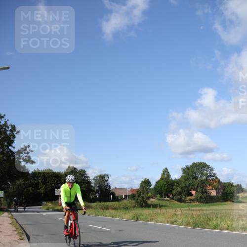 25.08.2024 - Elbe Triathlon Hamburg Fuchs,  Jonas http://msf.ph/oto/6856049 25.08.2024 10:39:03 Radfahren 460, 601, 1435, 798, 795, 450, 633, 674, 512 meine-sportfotos.de