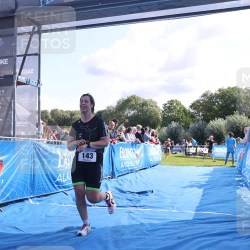 25.08.2024 - Elbe Triathlon Hamburg H.Heesch http://msf.ph/oto/6856050 25.08.2024 10:53:08 Ziel 143 meine-sportfotos.de