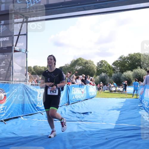 25.08.2024 - Elbe Triathlon Hamburg H.Heesch http://msf.ph/oto/6856056 25.08.2024 10:53:08 Ziel 143 meine-sportfotos.de