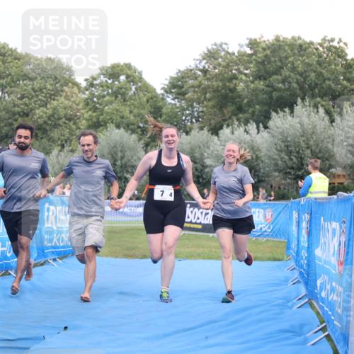 25.08.2024 - Elbe Triathlon Hamburg H.Heesch http://msf.ph/oto/6856067 25.08.2024 16:11:01 Ziel  meine-sportfotos.de