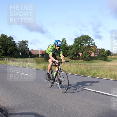 25.08.2024 - Elbe Triathlon Hamburg Fuchs,  Jonas http://msf.ph/oto/6856081 25.08.2024 09:19:23 Radfahren 268, 396, 269, 319, 40 meine-sportfotos.de