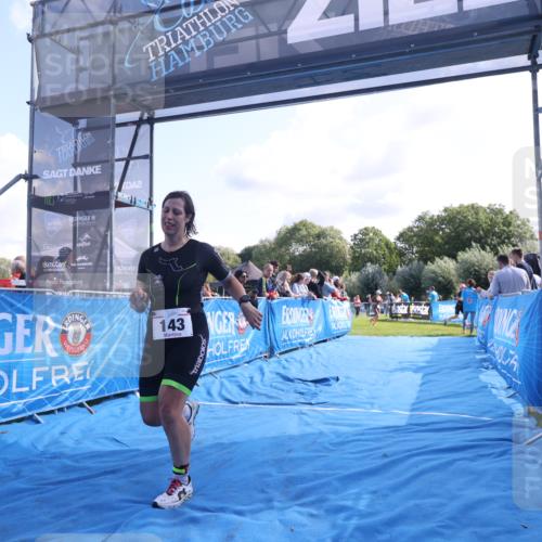 25.08.2024 - Elbe Triathlon Hamburg H.Heesch http://msf.ph/oto/6856094 25.08.2024 10:53:08 Ziel 143 meine-sportfotos.de