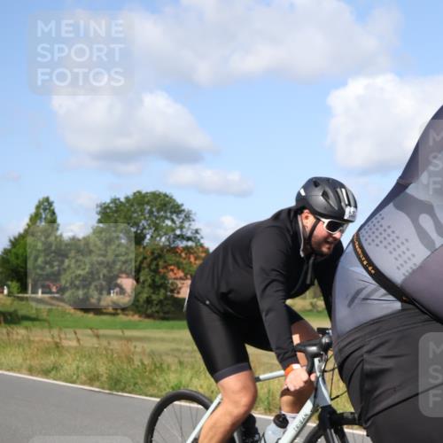 25.08.2024 - Elbe Triathlon Hamburg Fuchs,  Jonas http://msf.ph/oto/6856108 25.08.2024 10:39:08 Radfahren 450, 633, 674, 512, 773 meine-sportfotos.de