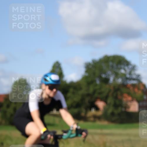 25.08.2024 - Elbe Triathlon Hamburg Fuchs,  Jonas http://msf.ph/oto/6856117 25.08.2024 10:39:09 Radfahren 633, 674, 512, 773 meine-sportfotos.de