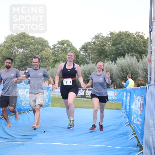 25.08.2024 - Elbe Triathlon Hamburg H.Heesch http://msf.ph/oto/6856151 25.08.2024 16:11:02 Ziel  meine-sportfotos.de