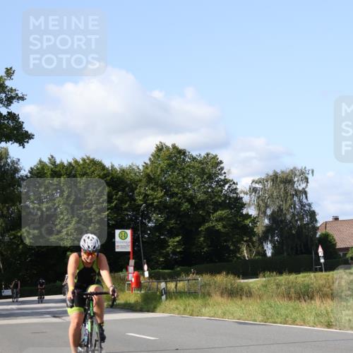25.08.2024 - Elbe Triathlon Hamburg Fuchs,  Jonas http://msf.ph/oto/6856175 25.08.2024 10:39:21 Radfahren 678, 495, 509, 1433 meine-sportfotos.de
