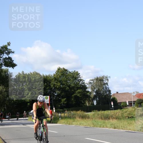 25.08.2024 - Elbe Triathlon Hamburg Fuchs,  Jonas http://msf.ph/oto/6856181 25.08.2024 10:39:21 Radfahren 678, 495, 509, 1433 meine-sportfotos.de