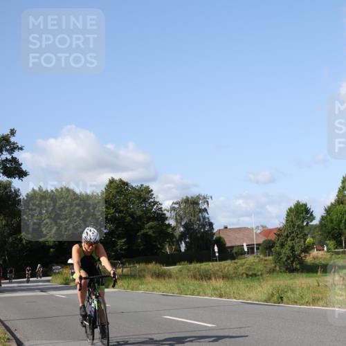 25.08.2024 - Elbe Triathlon Hamburg Fuchs,  Jonas http://msf.ph/oto/6856187 25.08.2024 10:39:22 Radfahren 678, 495, 509, 1433, 784 meine-sportfotos.de