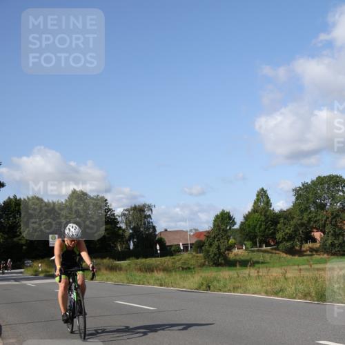 25.08.2024 - Elbe Triathlon Hamburg Fuchs,  Jonas http://msf.ph/oto/6856195 25.08.2024 10:39:22 Radfahren 678, 495, 509, 1433, 784 meine-sportfotos.de