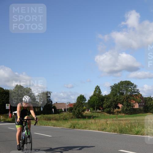 25.08.2024 - Elbe Triathlon Hamburg Fuchs,  Jonas http://msf.ph/oto/6856200 25.08.2024 10:39:22 Radfahren 678, 495, 509, 1433, 784 meine-sportfotos.de