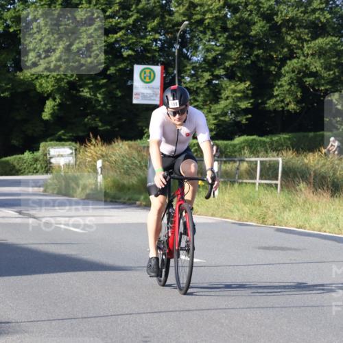 25.08.2024 - Elbe Triathlon Hamburg Fuchs,  Jonas http://msf.ph/oto/6856308 25.08.2024 09:19:44 Radfahren 199, 281 meine-sportfotos.de