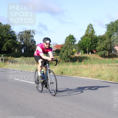 25.08.2024 - Elbe Triathlon Hamburg Fuchs,  Jonas http://msf.ph/oto/6856355 25.08.2024 09:19:47 Radfahren 199, 281, 99, 38 meine-sportfotos.de