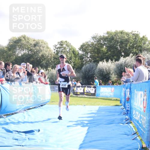 25.08.2024 - Elbe Triathlon Hamburg H.Heesch http://msf.ph/oto/6856361 25.08.2024 10:53:29 Ziel 125, 209, 232 meine-sportfotos.de