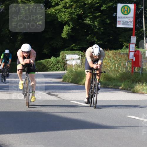 25.08.2024 - Elbe Triathlon Hamburg Fuchs,  Jonas http://msf.ph/oto/6856406 25.08.2024 09:19:51 Radfahren 281, 99, 38, 48 meine-sportfotos.de