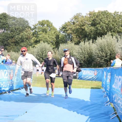 25.08.2024 - Elbe Triathlon Hamburg H.Heesch http://msf.ph/oto/6856412 25.08.2024 16:12:18 Ziel  meine-sportfotos.de