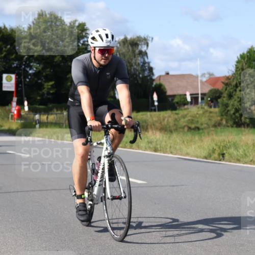 25.08.2024 - Elbe Triathlon Hamburg Fuchs,  Jonas http://msf.ph/oto/6856420 25.08.2024 10:39:49 Radfahren 770, 776, 596, 1456, 690 meine-sportfotos.de
