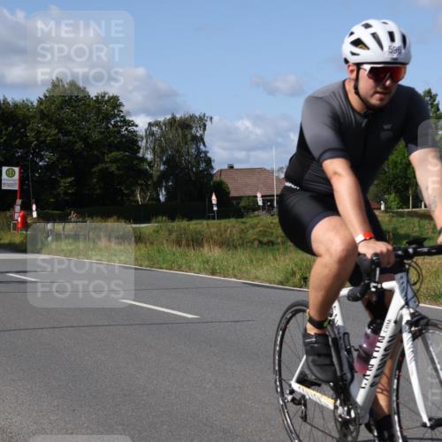 25.08.2024 - Elbe Triathlon Hamburg Fuchs,  Jonas http://msf.ph/oto/6856431 25.08.2024 10:39:50 Radfahren 770, 776, 596, 1456, 690 meine-sportfotos.de