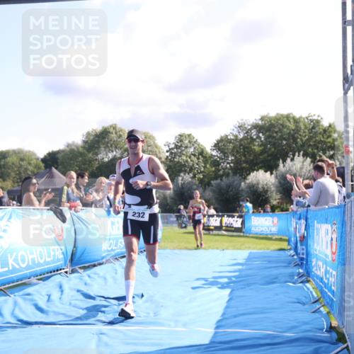 25.08.2024 - Elbe Triathlon Hamburg H.Heesch http://msf.ph/oto/6856438 25.08.2024 10:53:30 Ziel 125, 232 meine-sportfotos.de
