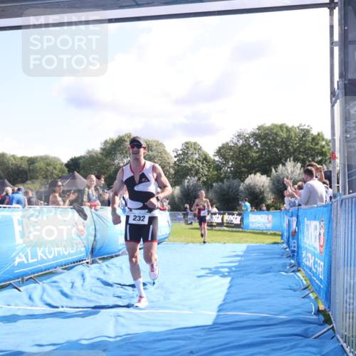 25.08.2024 - Elbe Triathlon Hamburg H.Heesch http://msf.ph/oto/6856453 25.08.2024 10:53:30 Ziel 125, 232 meine-sportfotos.de