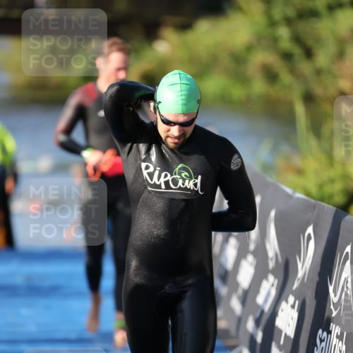 25.08.2024 - Elbe Triathlon Hamburg H.Heesch http://msf.ph/oto/6856456 25.08.2024 09:04:47 Schwimmen 223, 265 meine-sportfotos.de