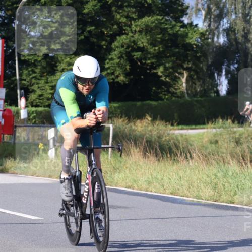 25.08.2024 - Elbe Triathlon Hamburg Fuchs,  Jonas http://msf.ph/oto/6856477 25.08.2024 09:19:55 Radfahren 99, 38, 48 meine-sportfotos.de