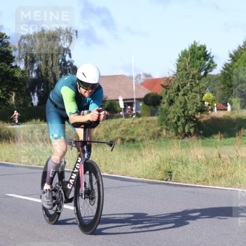 25.08.2024 - Elbe Triathlon Hamburg Fuchs,  Jonas http://msf.ph/oto/6856490 25.08.2024 09:19:56 Radfahren 99, 38, 48 meine-sportfotos.de