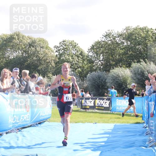25.08.2024 - Elbe Triathlon Hamburg H.Heesch http://msf.ph/oto/6856512 25.08.2024 10:53:32 Ziel 125, 232 meine-sportfotos.de