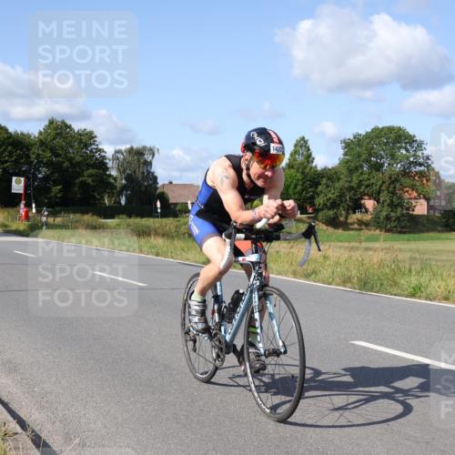 25.08.2024 - Elbe Triathlon Hamburg Fuchs,  Jonas http://msf.ph/oto/6856516 25.08.2024 10:40:01 Radfahren 1422, 676, 661 meine-sportfotos.de