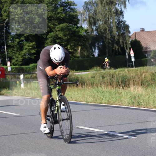25.08.2024 - Elbe Triathlon Hamburg Fuchs,  Jonas http://msf.ph/oto/6856544 25.08.2024 09:20:07 Radfahren 232, 172, 336 meine-sportfotos.de