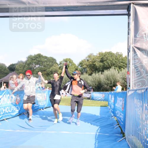 25.08.2024 - Elbe Triathlon Hamburg H.Heesch http://msf.ph/oto/6856545 25.08.2024 16:12:19 Ziel  meine-sportfotos.de