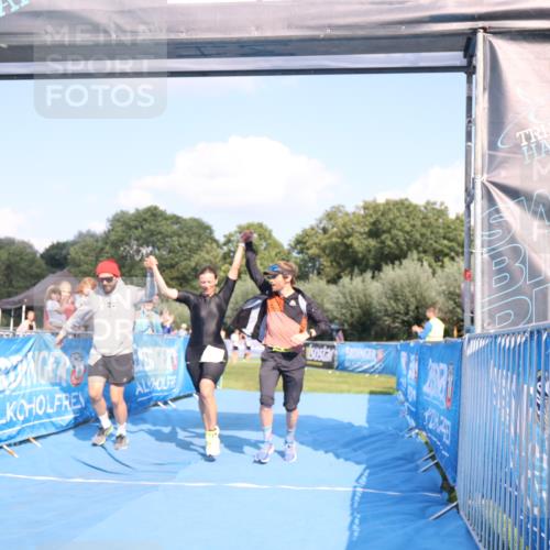 25.08.2024 - Elbe Triathlon Hamburg H.Heesch http://msf.ph/oto/6856549 25.08.2024 16:12:20 Ziel  meine-sportfotos.de