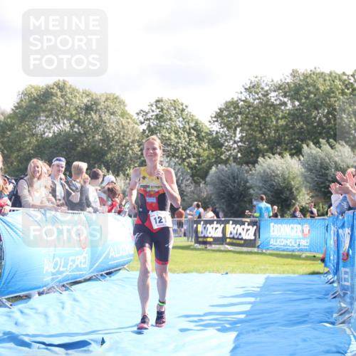 25.08.2024 - Elbe Triathlon Hamburg H.Heesch http://msf.ph/oto/6856552 25.08.2024 10:53:32 Ziel 125, 232 meine-sportfotos.de
