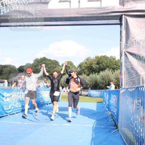 25.08.2024 - Elbe Triathlon Hamburg H.Heesch http://msf.ph/oto/6856562 25.08.2024 16:12:20 Ziel  meine-sportfotos.de