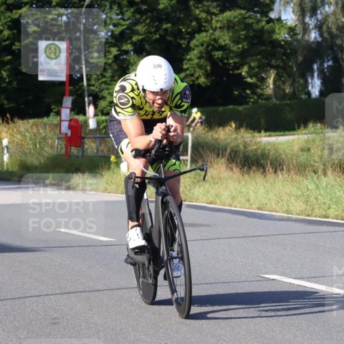 25.08.2024 - Elbe Triathlon Hamburg Fuchs,  Jonas http://msf.ph/oto/6856570 25.08.2024 09:20:08 Radfahren 232, 172, 336 meine-sportfotos.de