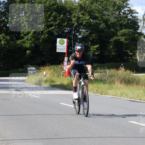 25.08.2024 - Elbe Triathlon Hamburg Fuchs,  Jonas http://msf.ph/oto/6856576 25.08.2024 10:40:08 Radfahren 676, 661, 559, 653 meine-sportfotos.de
